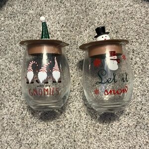 NWT set of 2 19oz stemless wine glass with bottle stopper